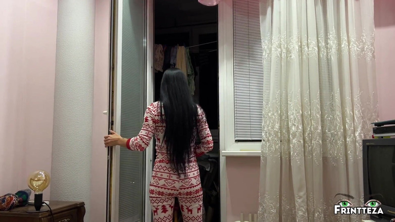 Frintteza: Christmas Alone with Stepmom Part 1. Search for Decorations for the...