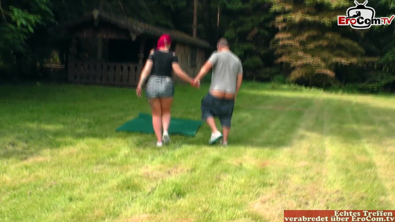 EroCom: Tattooed punk girl with pink hair having outdoor sex