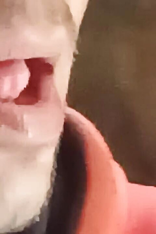Gangbang straight: Dirty Talk s masáží rtů