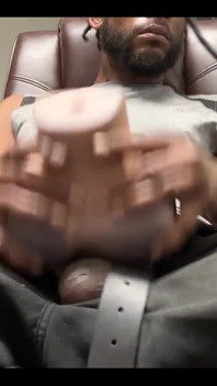 I Need U on My Thug Dick Riding It Just Like This