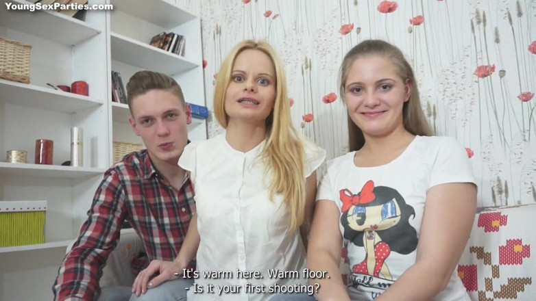 Young Sex Parties: เย็ดสาววัยรุ่นน่ารักหน้ากล้อง