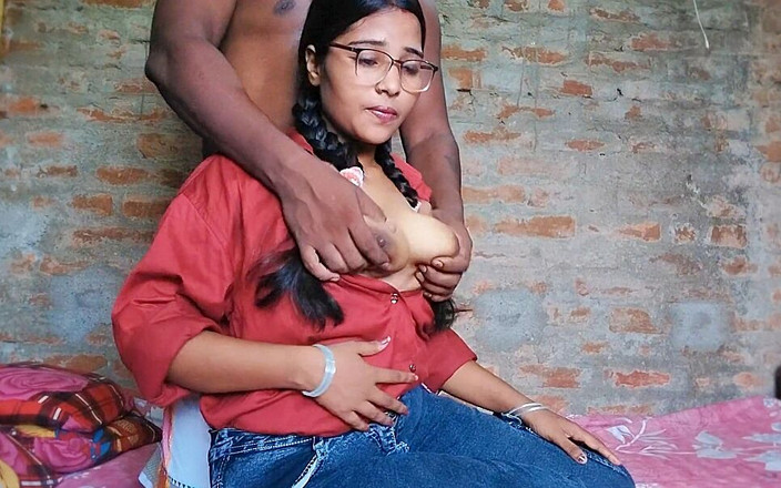 Pooja raniji: Pompino ragazza indiana del college con video di cazzo caldo