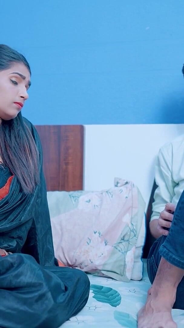 Setup movie: Naughty Slim Sexy Bhabhi Seduce by Her Devar in the...