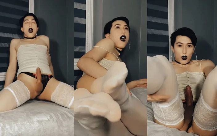 Viper Fierce: Sissy Crossdresser Nylon Foot &amp; Heels Fetish with Huge Cum in...