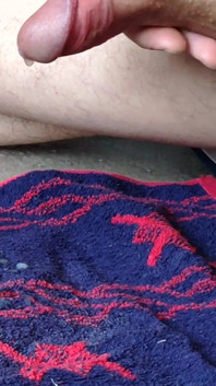 Huge Hands-free Cumshot