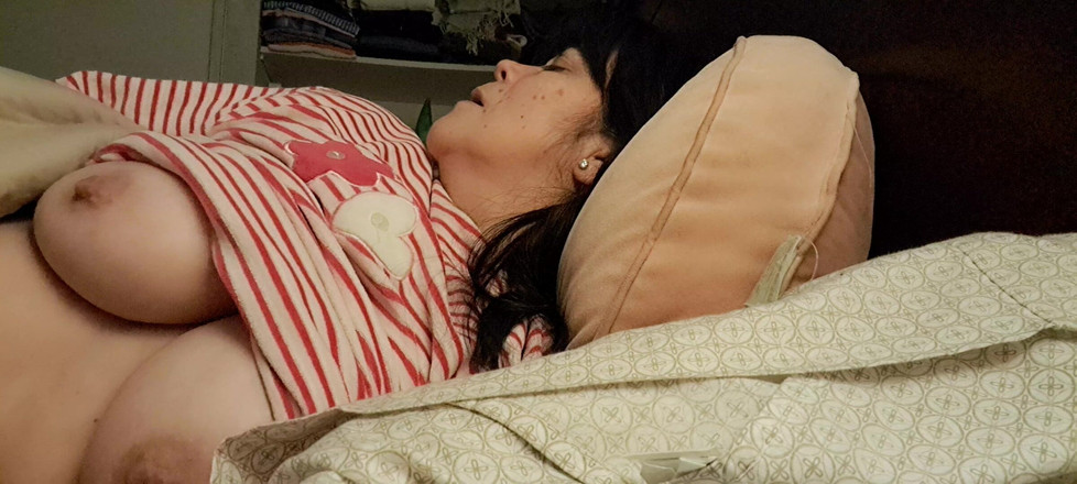 Mommy big hairy pussy: Stiefmutter stell sich vor, es ist ein traum und es...