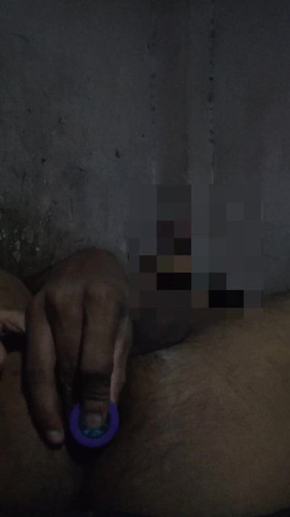 Samadi 69: Jake (Jake (Zzeipz) Andrich prend une douche et lave ses pecs musclés