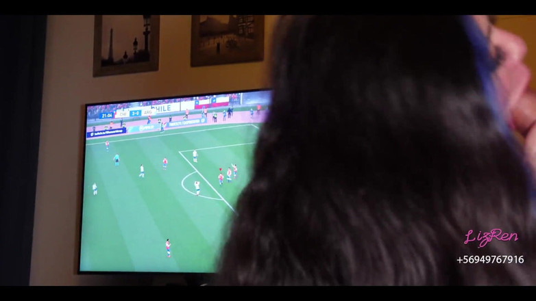 Lizren: Kouřím ho, zatímco hraje fifa na jeho hru 5 - Lizren
