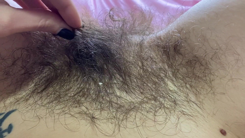 Cuteblonde666: 毛茸茸的阴户大阴蒂特写
