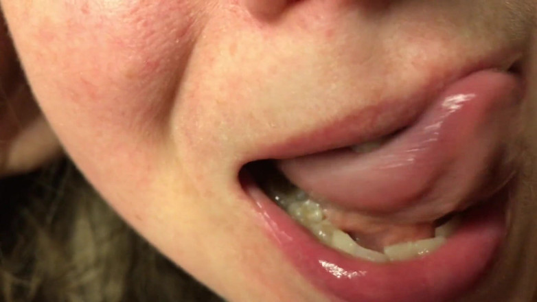 Anna Shpilman: Lasciami assaggiare il tuo sperma. MiLF succhia un cazzo. POV