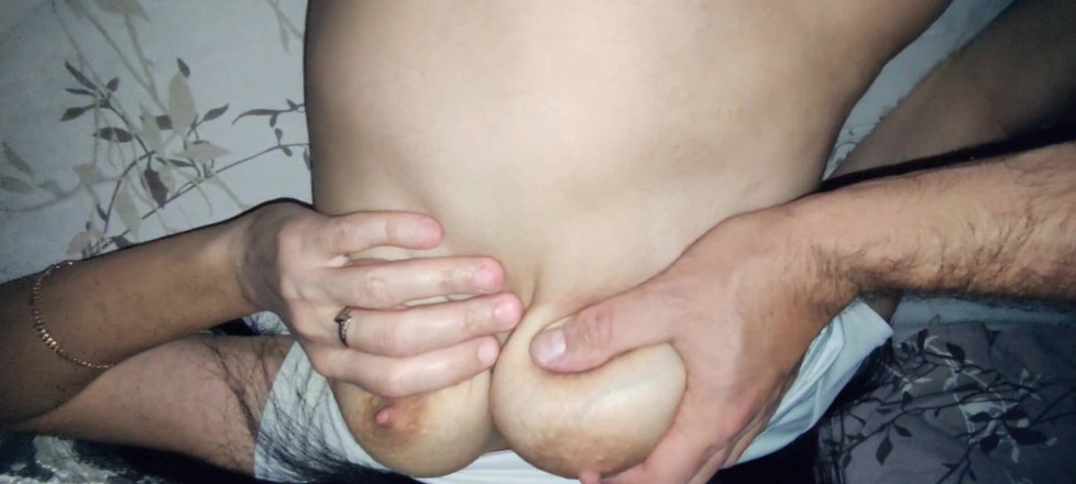 Hotlia: 业余自制与美丽的妻子的第一人称视角性爱特写