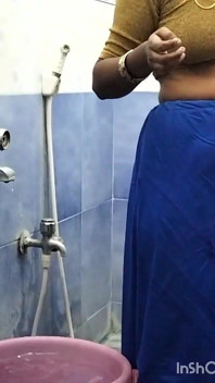Tamil Couple Bathing Doggy Fuck