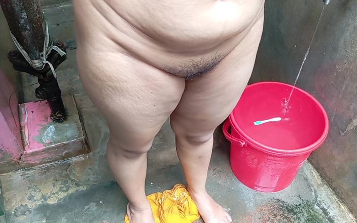 Sumahomesex: Uřízla jsem vlasy sexy myšlenky, tak jsem si myslela, že mě šuká.