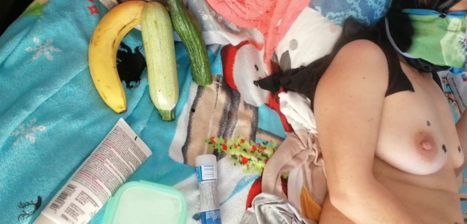 Amateur_MS: Esposa Amadora Se Masturba Com Os Dedos Na Buceta