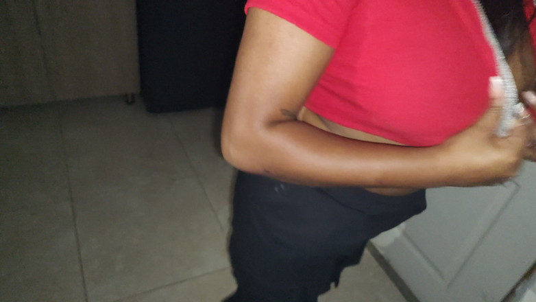 PABLO N3GROBAR: Tetek besar dengan pantat besar tekak lembut. Cum See