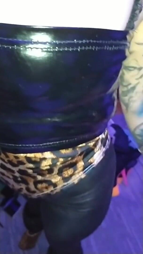 KatrixandCaliforniaLatex: Goddess Katrix kompilasi twerking dubur