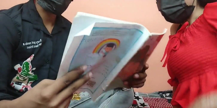 Desi college love: Profesor indio folla estudiante en clase