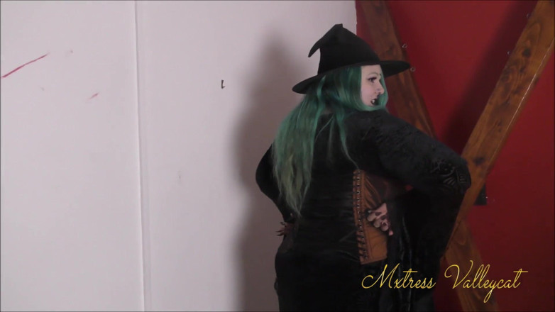 Mxtress Valleycat: Witch tied by bratty sub