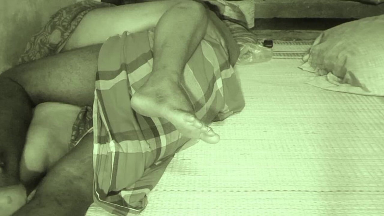 Priyanka314: Індійська пара має гарячий роман у селі