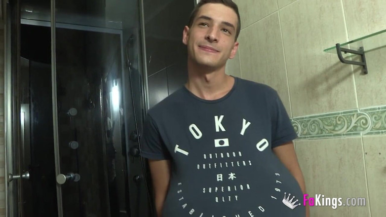 FAKings: Pranking a rookie babe: She tought she would fuck a...