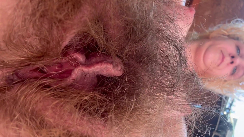 Cuteblonde666: aapke chehre par baalon vaali gandi choot