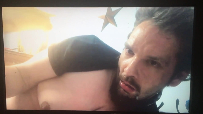 King Of Crossdress: Throating bannana baby