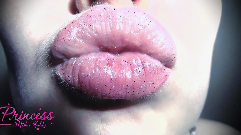 Goddess Misha Goldy: Mi y tu fetiche de lápiz labial brillante
