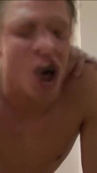 Painter Lads Strip Down to Lose a Load