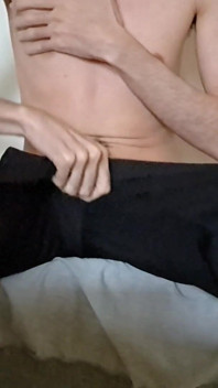 Gimiendo latina twink cummin' a lot 4u