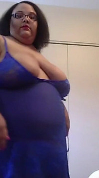 Předvádím moje nové sexy oblečení spodního prádla