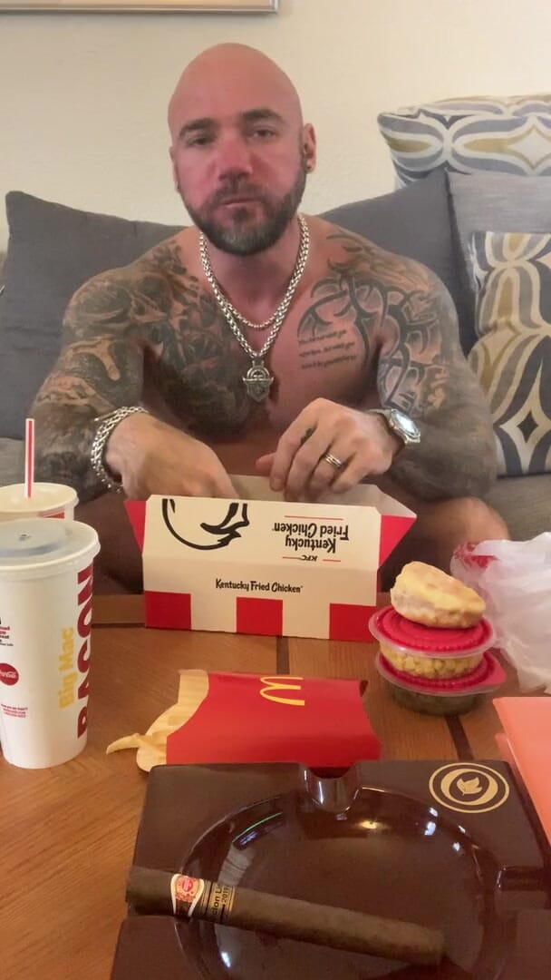 MasculineJason - Jason Collins: Mc Donald's e Kfc Mukbang!