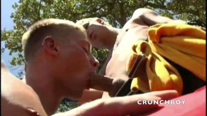STRAIGHT BOYS CURIOUS FROM PRAHA: Jovem hetero cara fodendo ao ar livre seu amigo gay 2