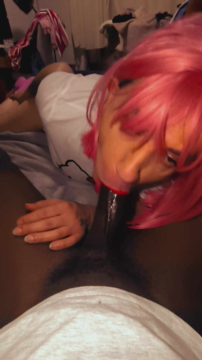 CardiC: Sissy, hello kitty, rousse trans, humiliation : supplie pour plus