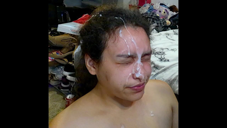 Sandn420: Une latina se fait facefucker - éjaculation sur le visage