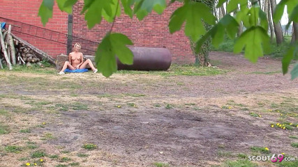 Full porn collection: Deniska tuổi teen tóc vàng bị hai chàng trai đụ mạnh...