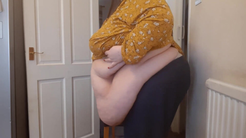 SSBBWLadyBrads: SSBBW BBW belly jiggles and wiggles