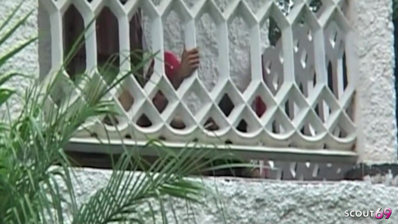 Shemale TS Collection: Travesti tetona se la follan al aire libre en su...