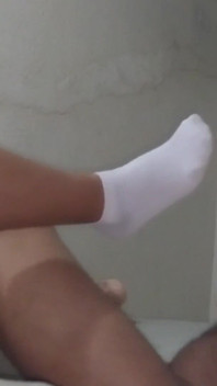 Pagando a dívida do meu marido. Seu amigo fode minha buceta e bunda e corre dentro para pagar a dívida do meu marido