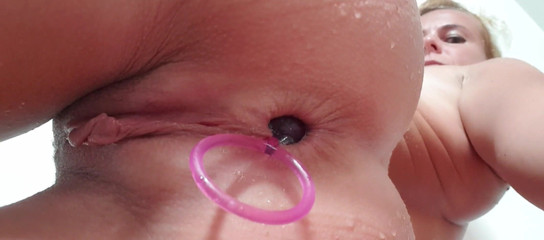 MissAnja_FH: 肛门珠在我的小屁股