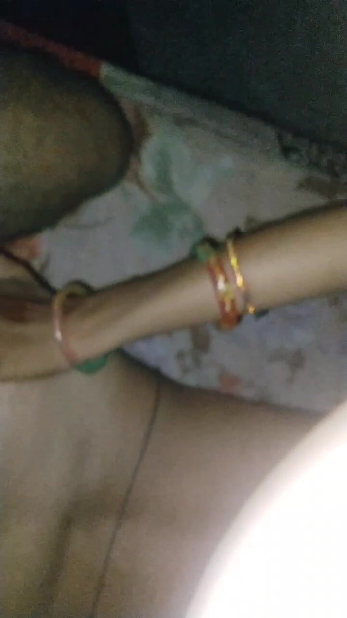 CHOUDHARYJAAN: Desi indiana sorellastra scopata dal fratellastro hindi audio, video di...