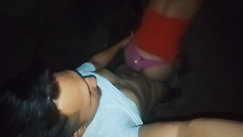BrazilianHotCouple: Tôi đụ anh kế của tôi trong ngôi nhà bỏ hoang...