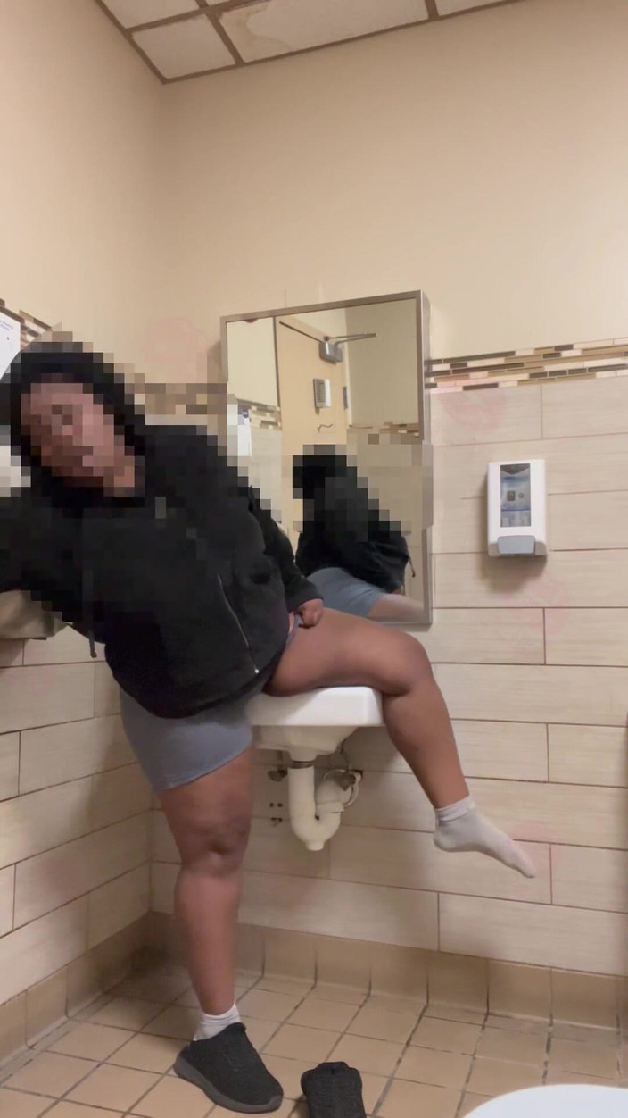 Anye Meshell: Vous n’avez pas le droit de vous branler !