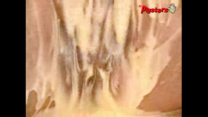 Pigsters: Puta tetona Jasmine Delaunay mojada y desordenada en la bañera