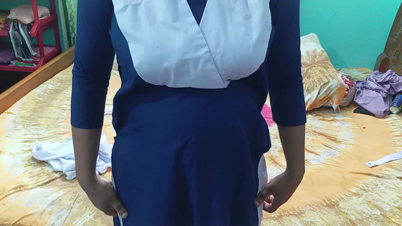 Sumahomesex: 私人导师当她从大学来时操他的学生。