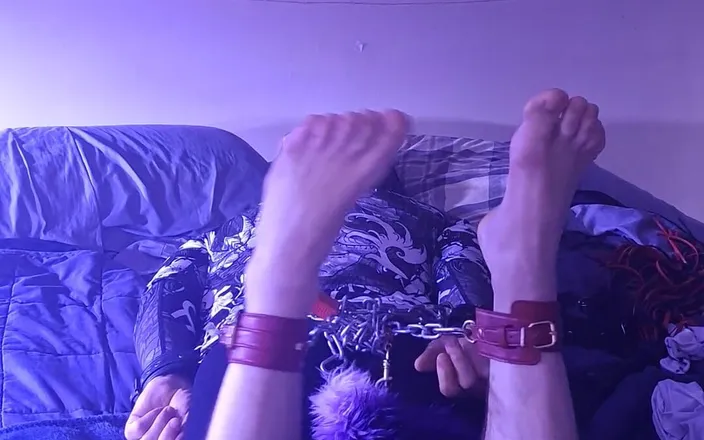 Robert48569: Self Bondage and Tail Feet and Chains