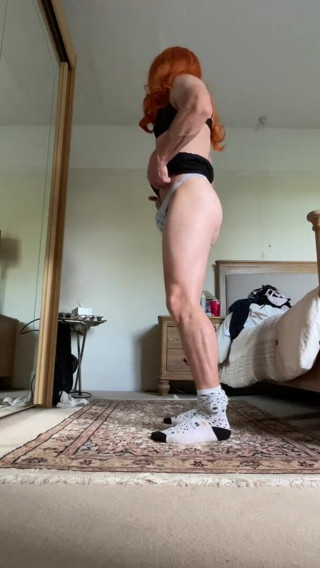 Danielles panty Den: Ich probiere mein lieblingshöschen an