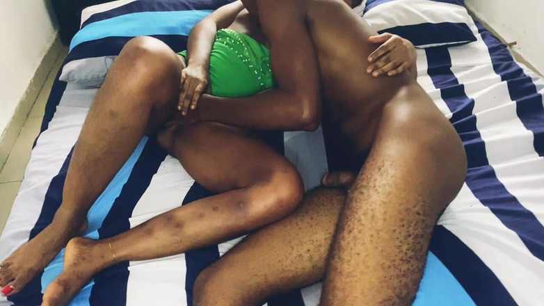 Kpekus Tv: Cara Sexy Ficou Com Tesão E Fodeu Seu Melhor Amigo...