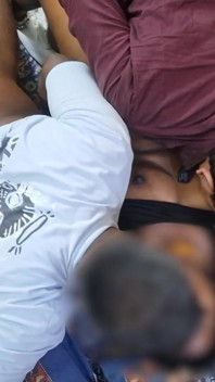 Fantasia secreta da esposa indiana - marido e seu meio-irmão juntos dentro dele
