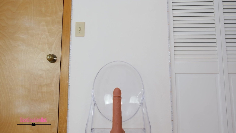 Destination Kat: Dildo neuken en vergapen