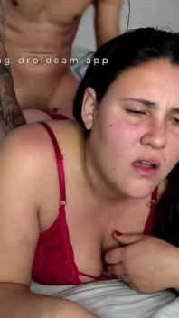 Vi a Mi Gorda Hermanastra Desnuda En La Sala Y Le Di La Follada Más Dura De Su Vida.